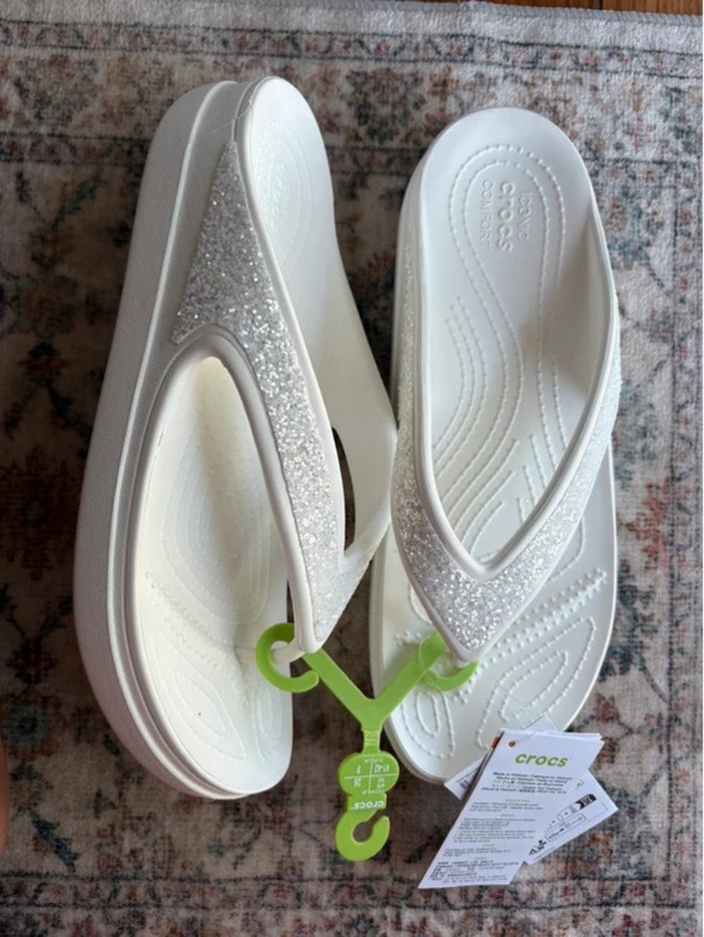 Womens 10 White Sparkly Flip Flop Crocs NEW